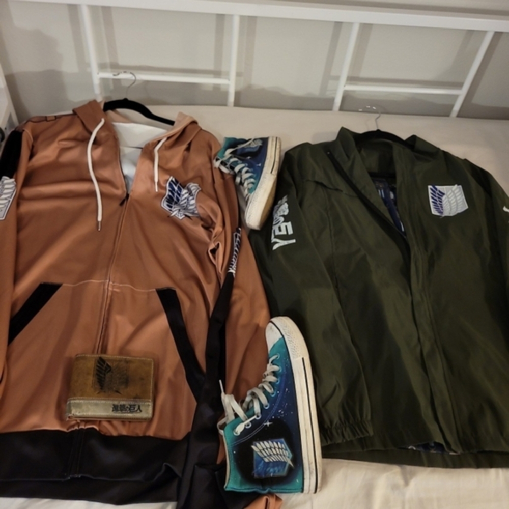 Attack On Titan Bundle